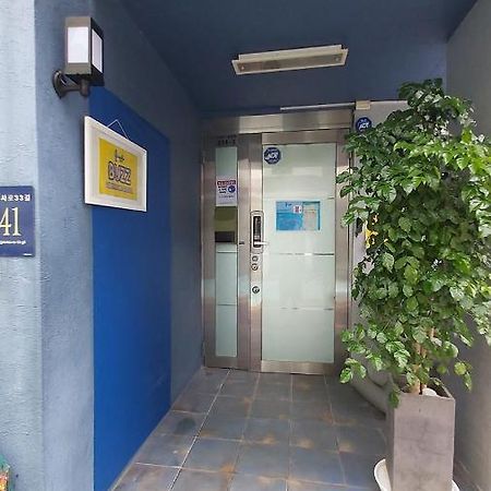 Buzz Guesthouse Hostel Seúl Exterior foto